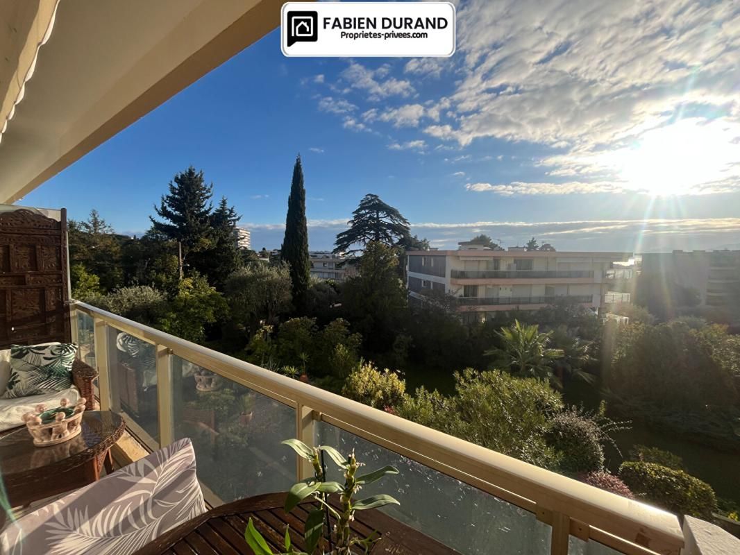 Appartement 3 pièces très Lumineux avec terrasses, piscine et vue dégagée - Cannes Californie / Oxford