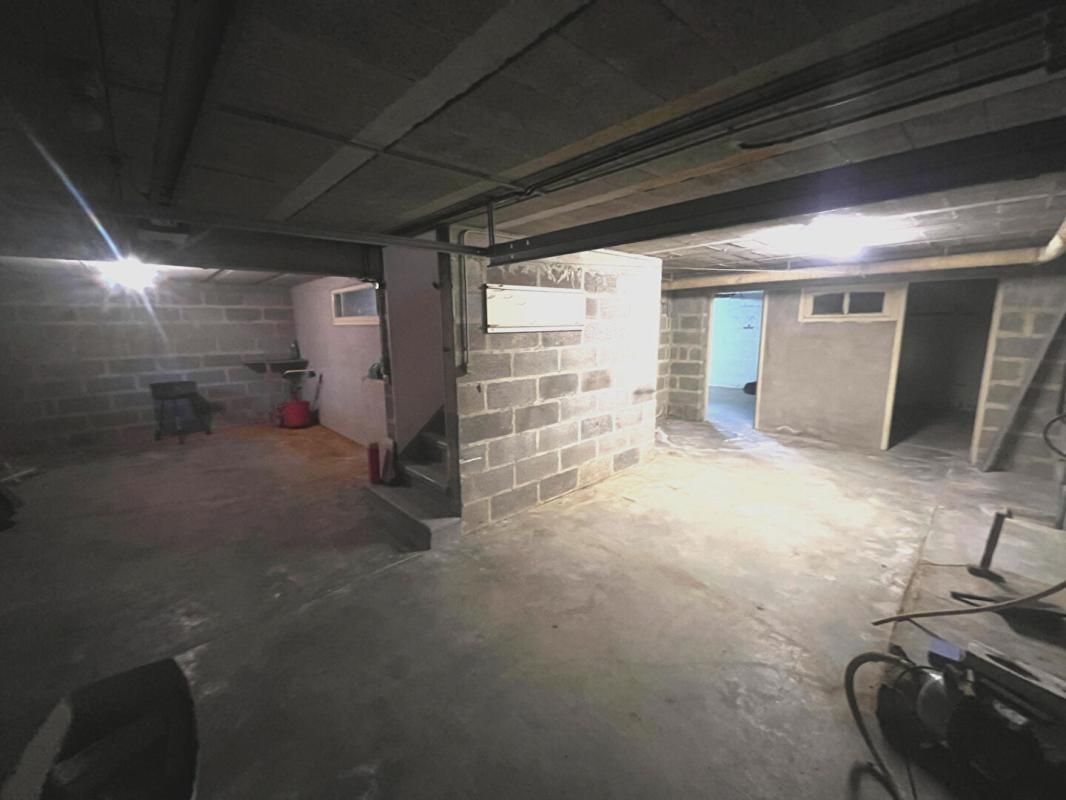 SAINT-MALO Maison Saint Malo 5 pièce(s) 105m2 à rénoner 3