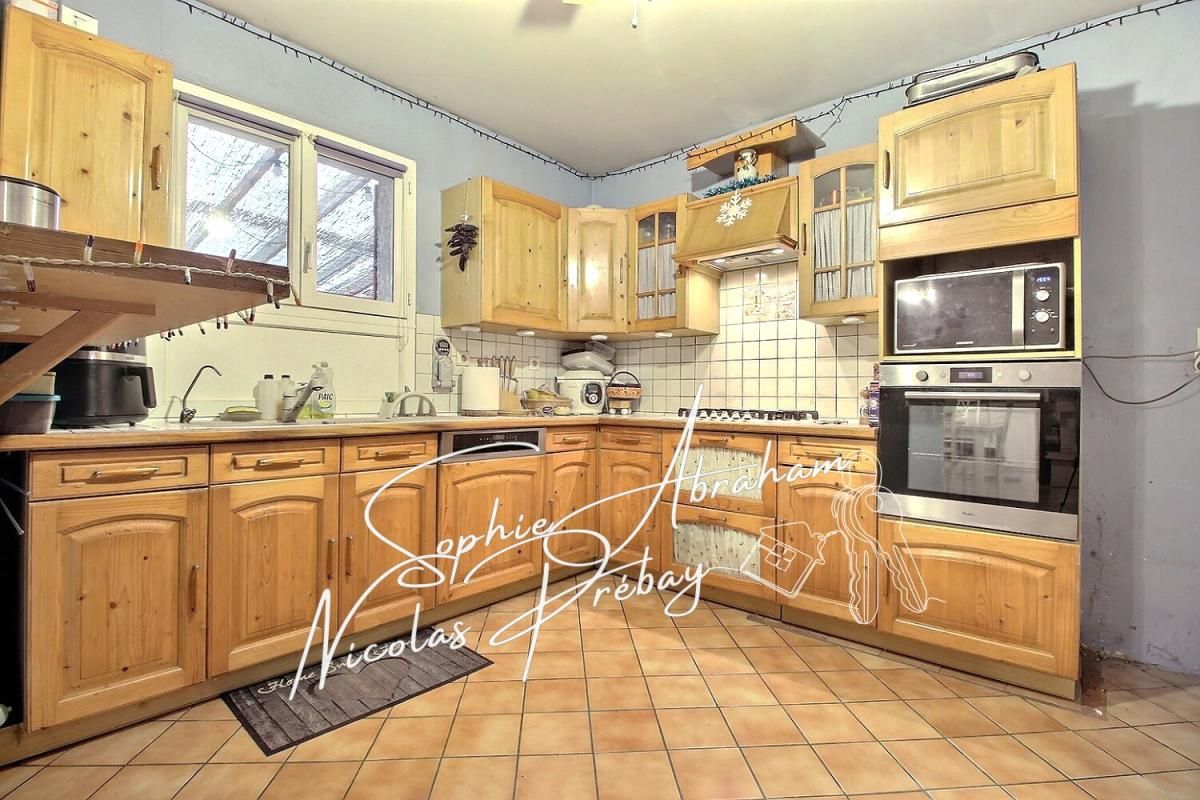 OUTARVILLE Maison individuelle avec terrain sur sous-sol total 3