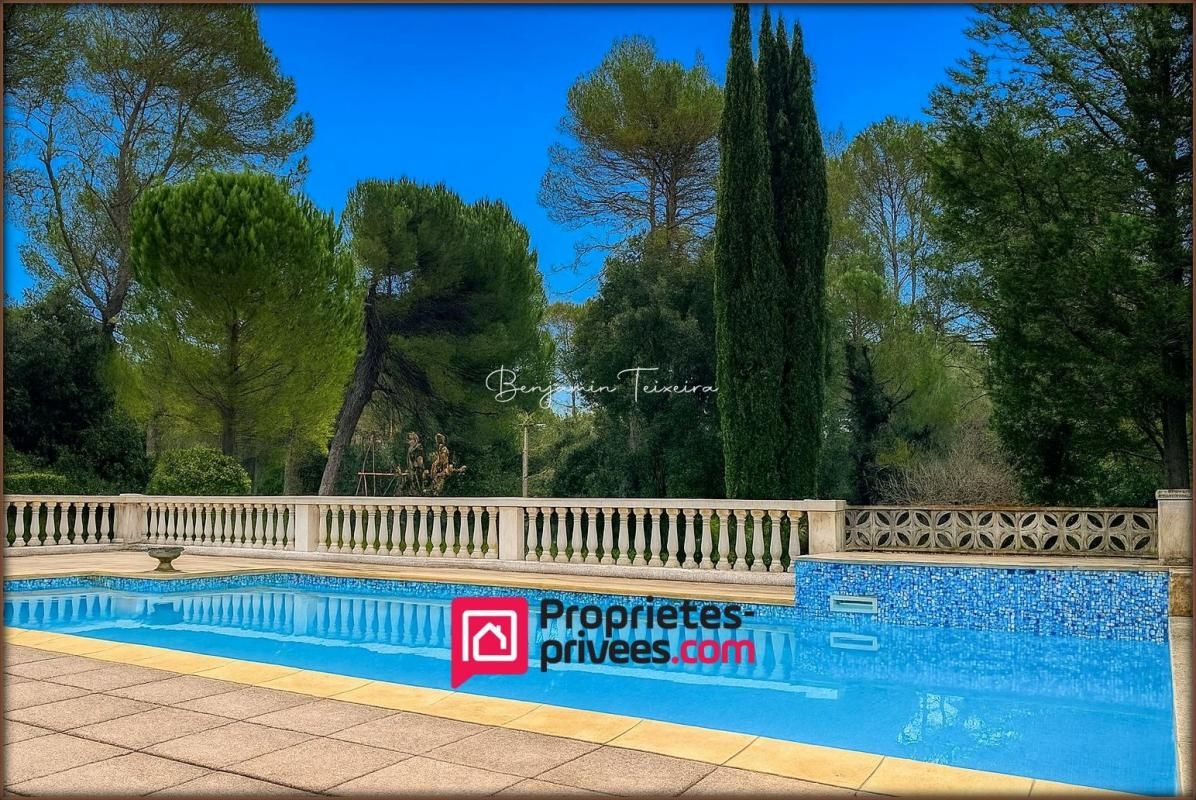 BRIGNOLES Maison Brignoles 7 pièce(s) 204.02 m2 / 5 Chambres / 5000m² de terrain 4