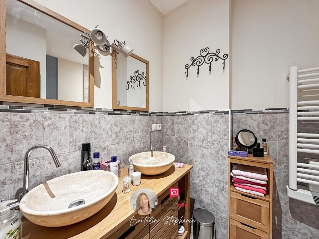 LA MOTTE Maison La Motte 4 pièces 180 m2  2000 m2 Terrain 4