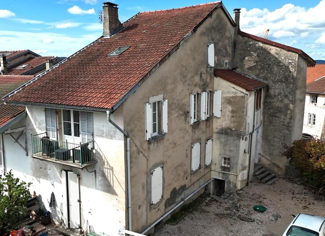 ARINTHOD Immeuble de rapport au centre d'Arinthod  - Monopropriété 1