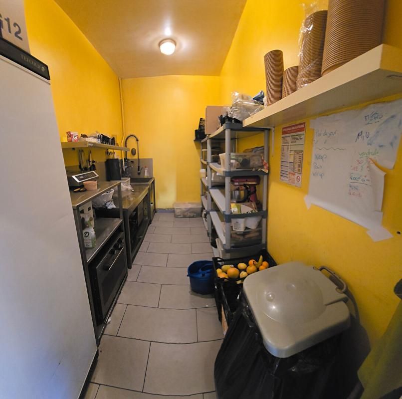 MARSEILLE-2E-ARRONDISSEMENT Urgent - 13002 MARSEILLE - Restauration rapide - Proche Vieux-Port -120.000 uros 4