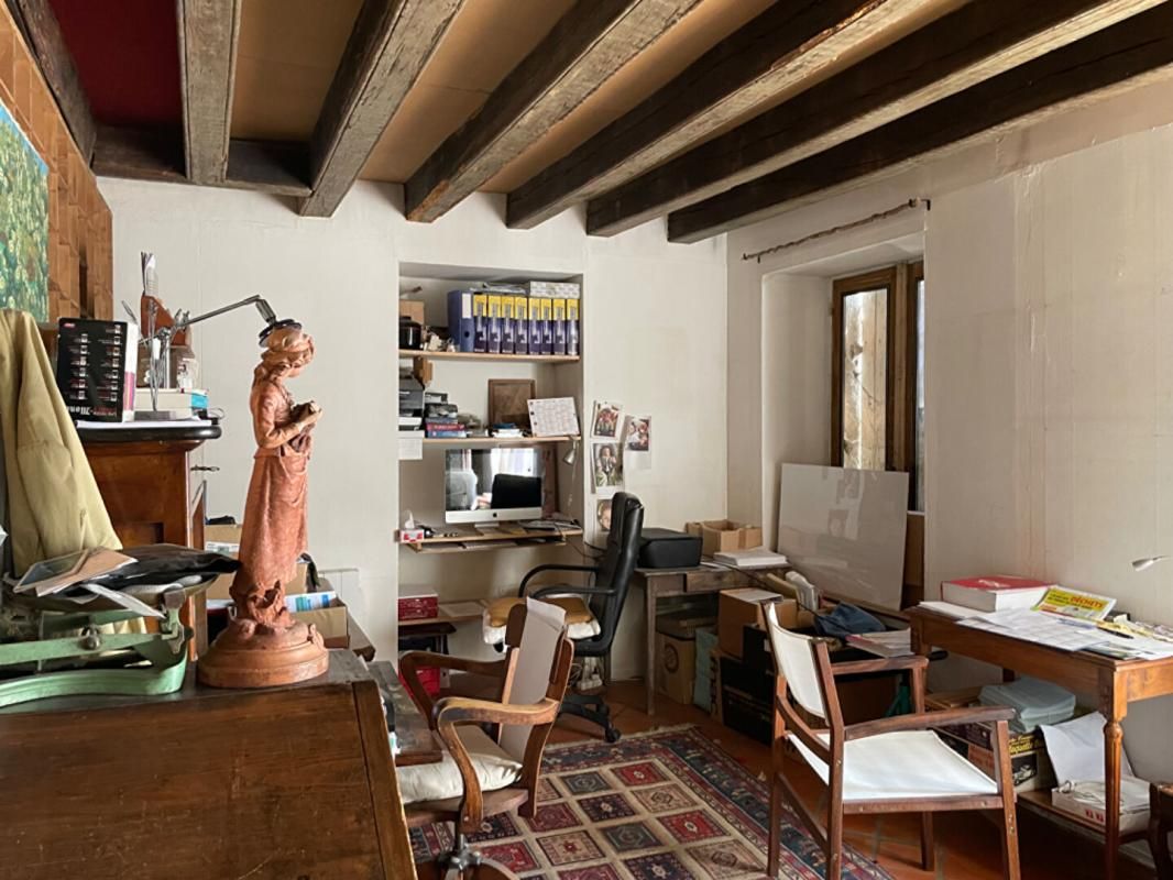 SAINTE-SOLANGE Maison Sainte Solange 7 pièce(s) 280 m2 sur terrain de 845 m² 4