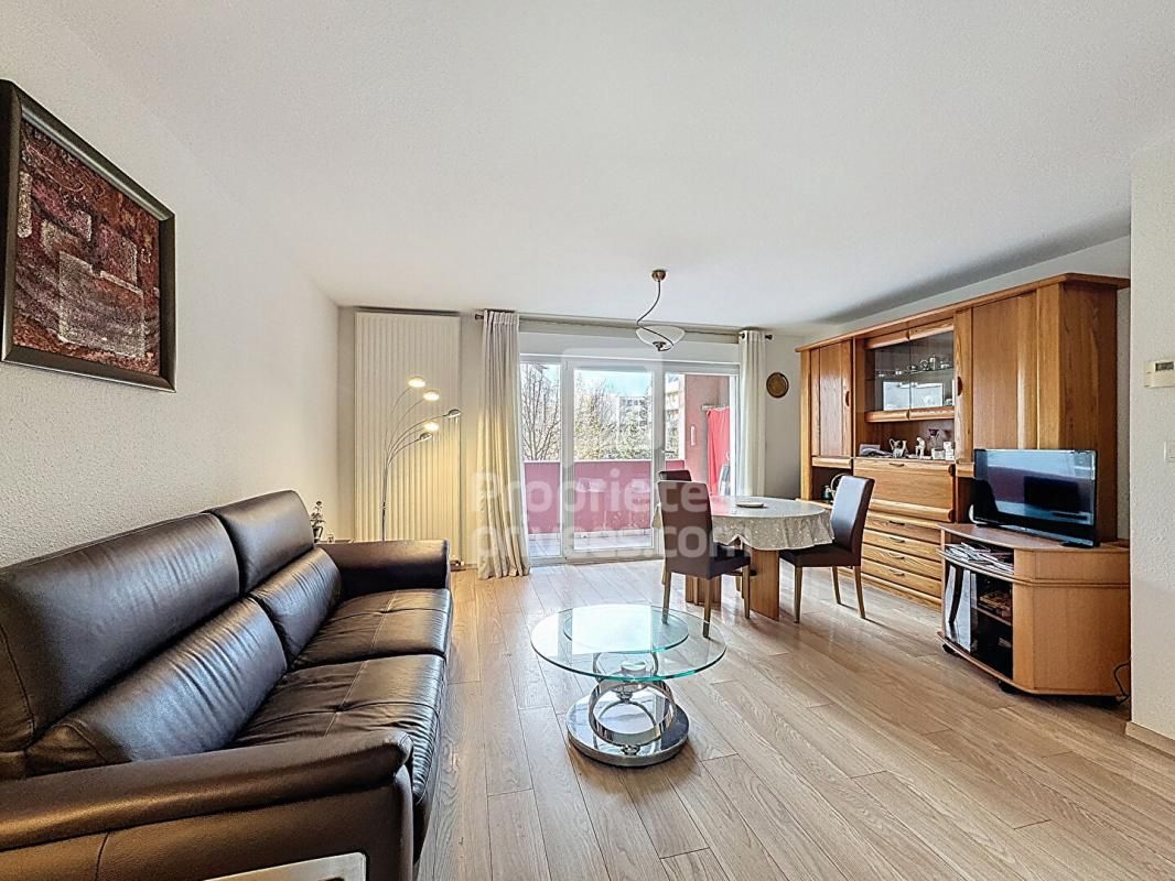 KINGERSHEIM Kingersheim - Grand T2 lumineux avec loggia, cellier et parking 1