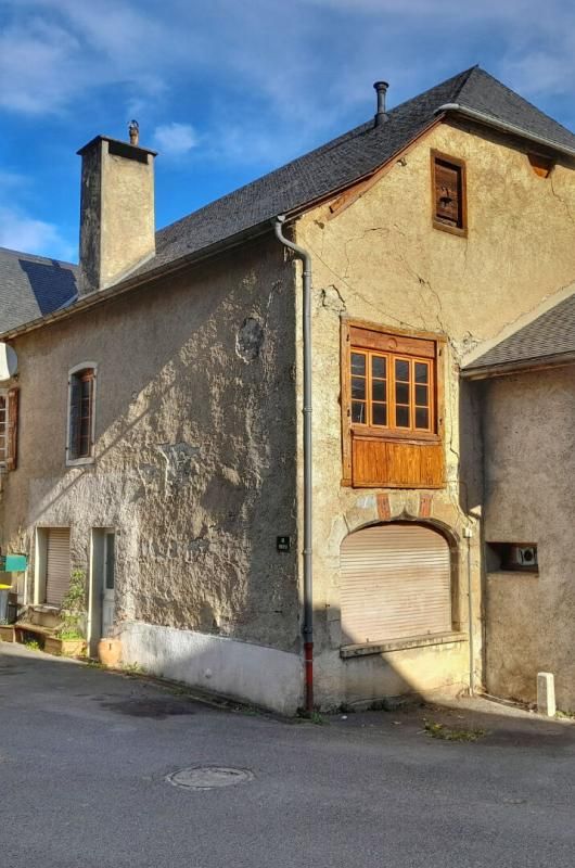 SAINTE-COLOME Maison 47 m² habitables avec 170 m² de potentiel d'aménagement 2