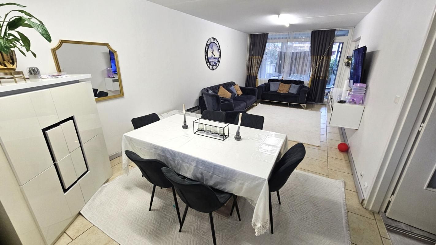 GUYANCOURT Guyancourt / Appartement 3 pièces en rez-de-jardin + box 2