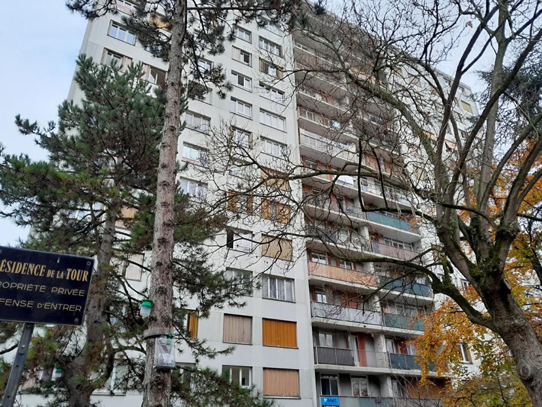 Appartement Vitry Sur Seine 5 pièce(s) 102.23 m2