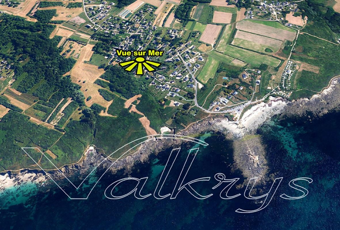 MOELAN-SUR-MER Maison à rénover avec dépendances et vues mers Moëlan Sur Mer 1