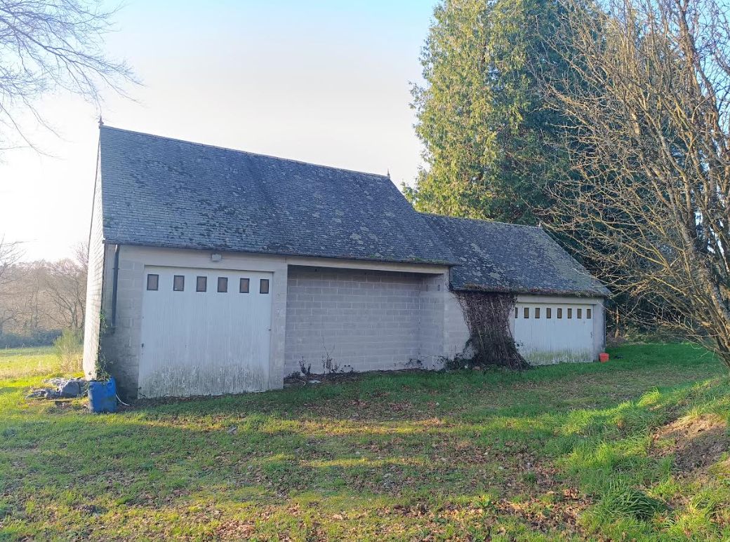 SAINT-THOIS 29520 Saint Thois maison 4 chambres salon séjour grand garage 3