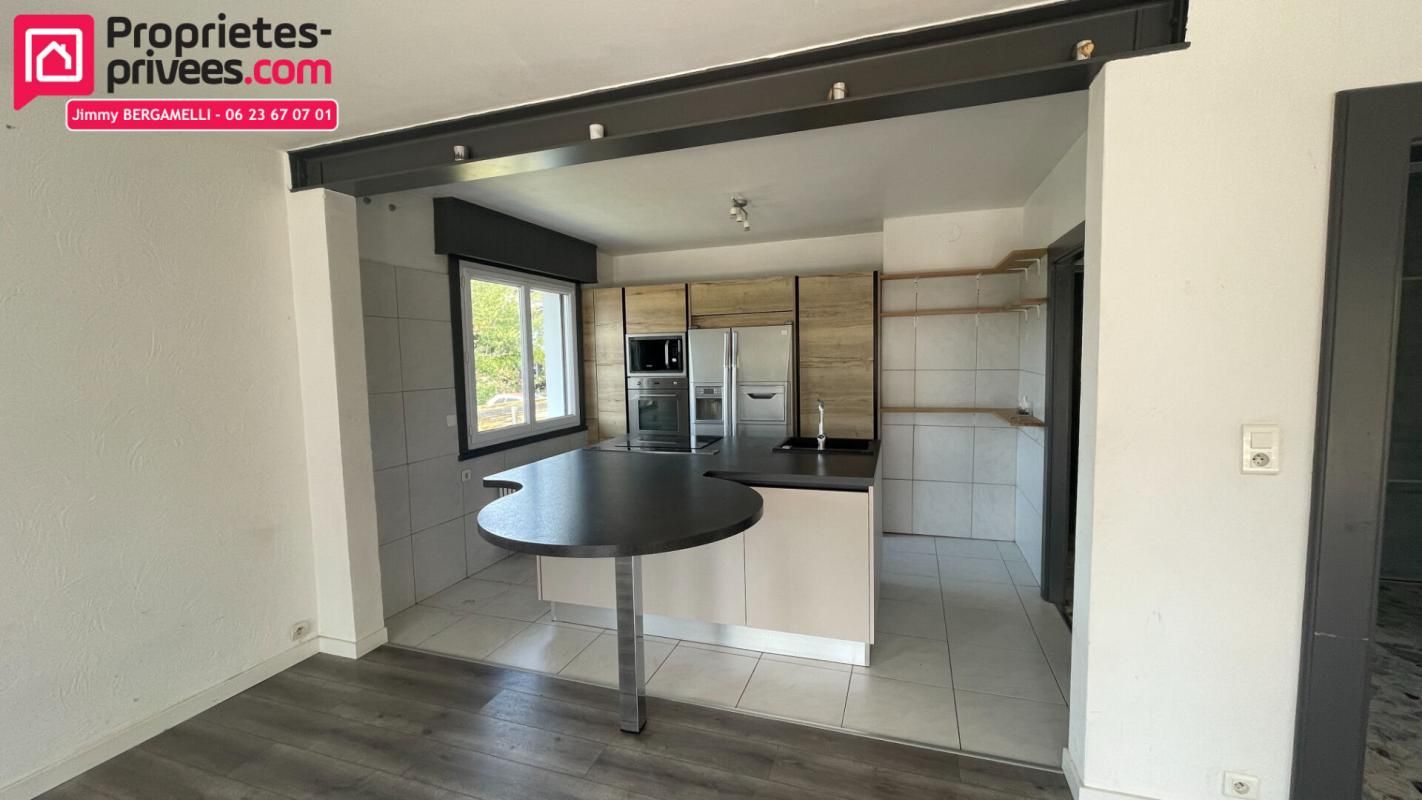 PASSY EXCLUSIVITE - Maison familiale de 233 m² ? Volumes généreux, prestations complètes et cadre paisible PASSY 4