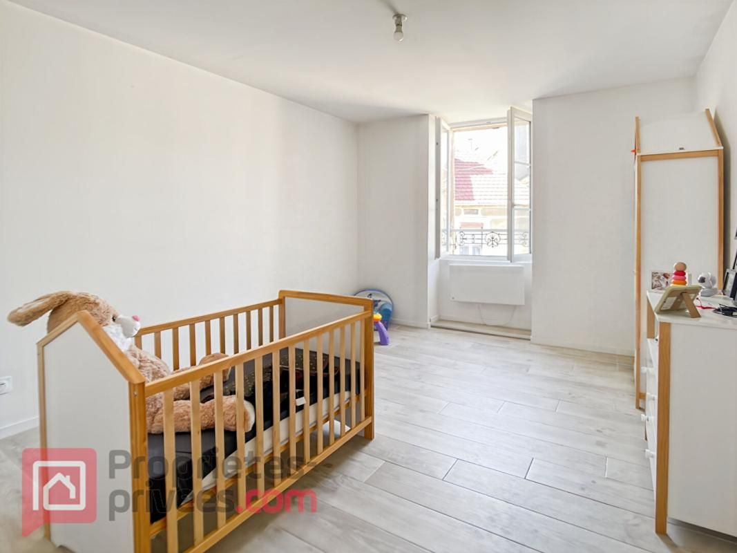 L'ISLE-SUR-SEREIN Maison L Isle Sur Serein 4 pièce(s) 115 m2 4