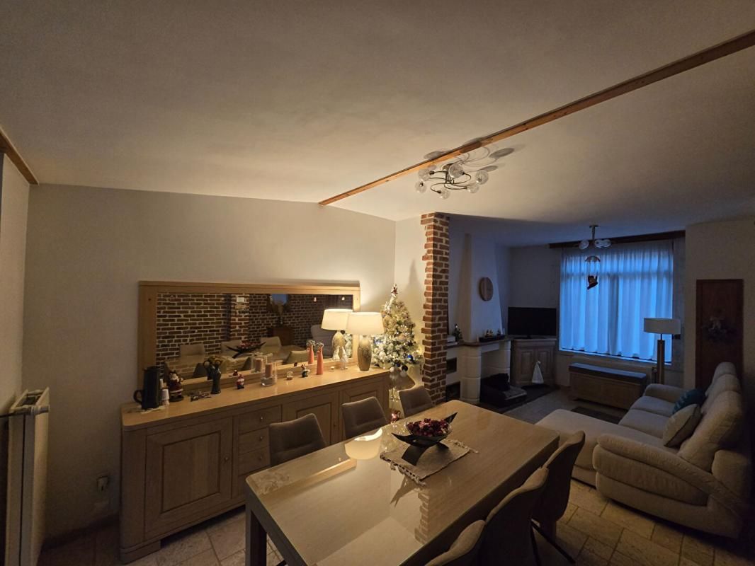 WATTRELOS Maison 3 belles chambres et jardin 2