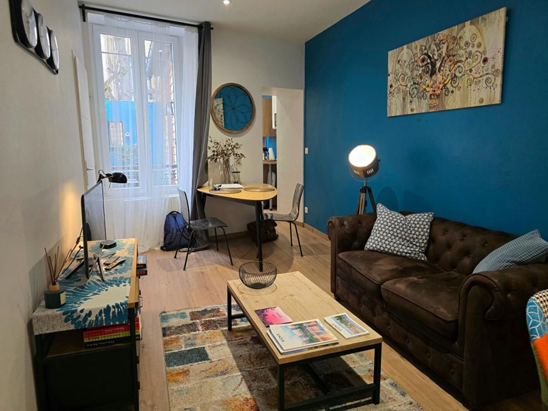 VICHY Immeuble Vichy 6 pièce(s) 120 m2 1