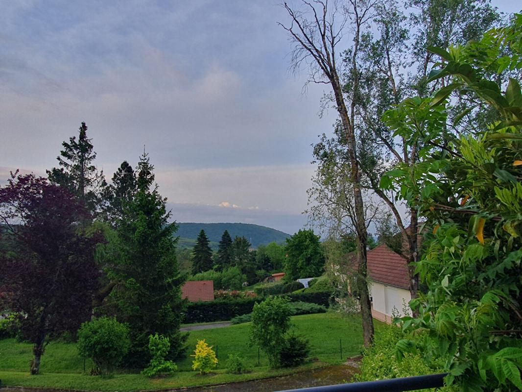 REVONNAS Maison Revonnas 6 pièce(s) 203 m2 Terrain 2420 m2 2