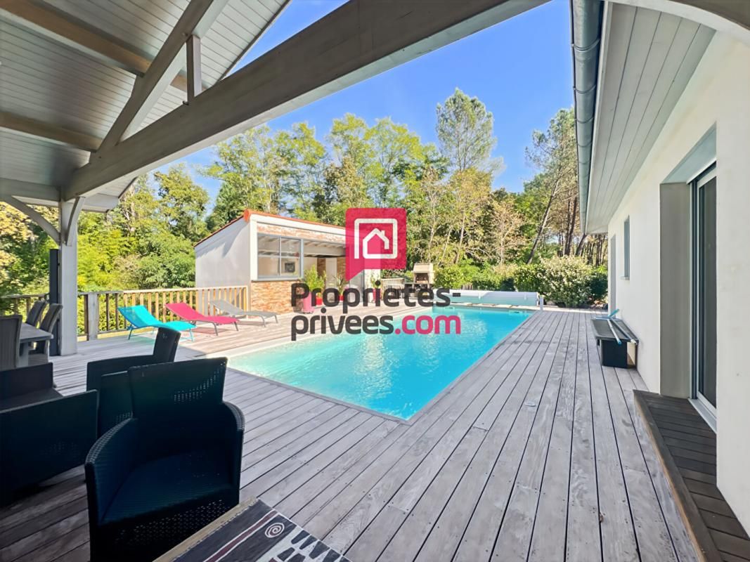 Maison de 200m² avec 4 chambres et piscine