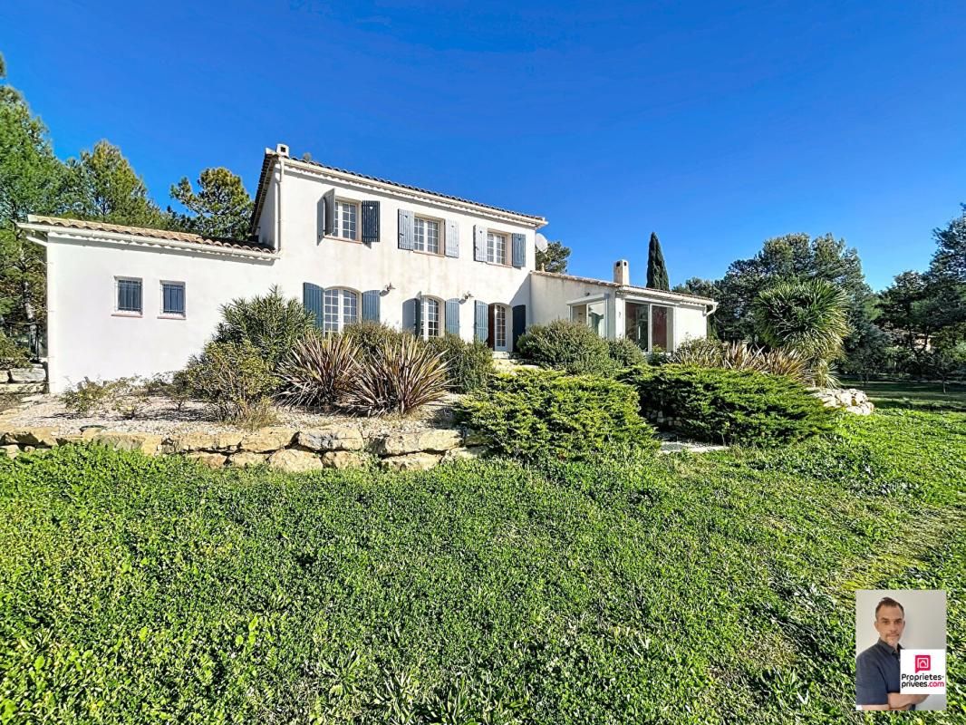 ROCBARON Villa 4 pièce(s) 184 m2 2