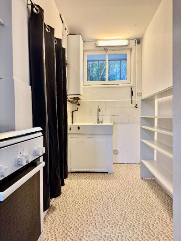 LYON-8E-ARRONDISSEMENT Appartement Lyon 1 pièce 26m2 en rez-de-jardin 2