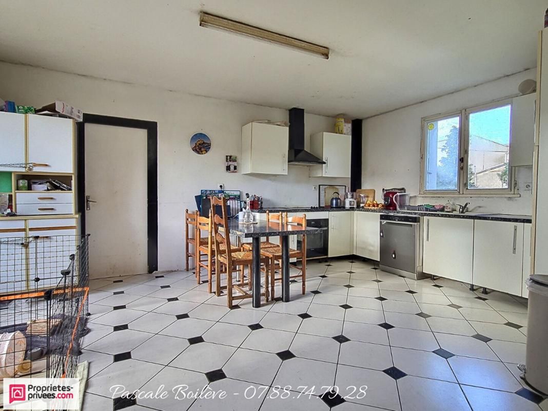 MOULIHERNE Longère 167 m² , 6 chambres - Mouliherne (49390) 2