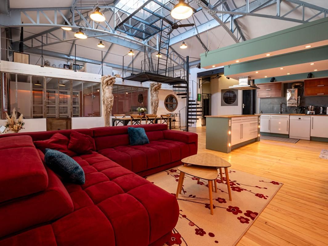 BEZIERS Magnifique Loft de 148 m2 à Béziers 1