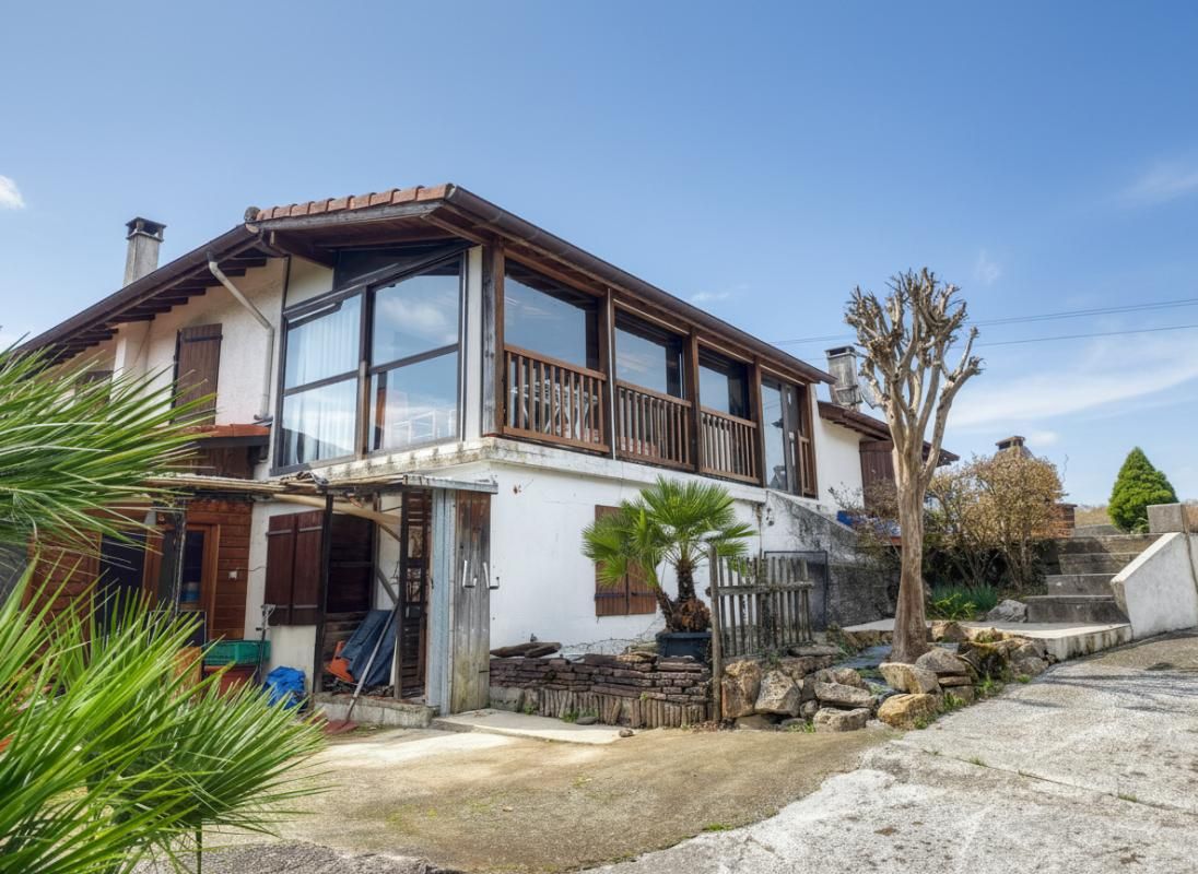 MOUGUERRE Viager occupée Maison de pays Mouguerre 10 pièce(s) 230 m2 2