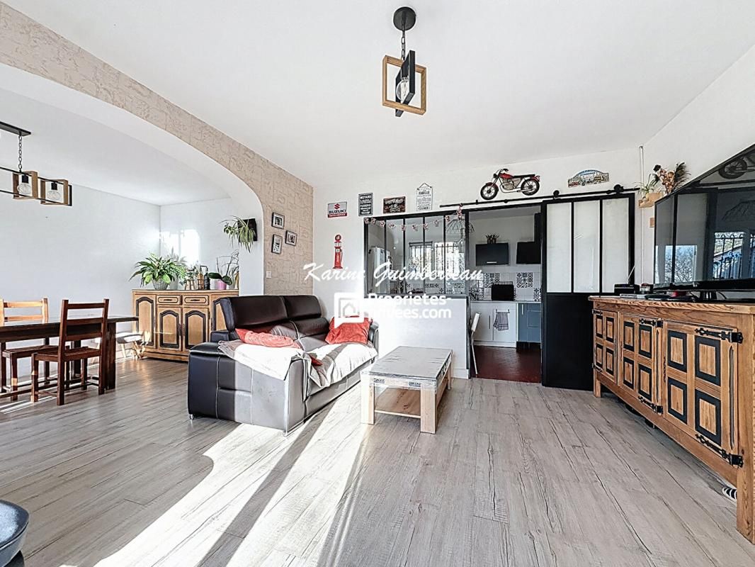 LALANDE-DE-POMEROL Pavillon plain-pied Lalande De Pomerol 110 m2 4