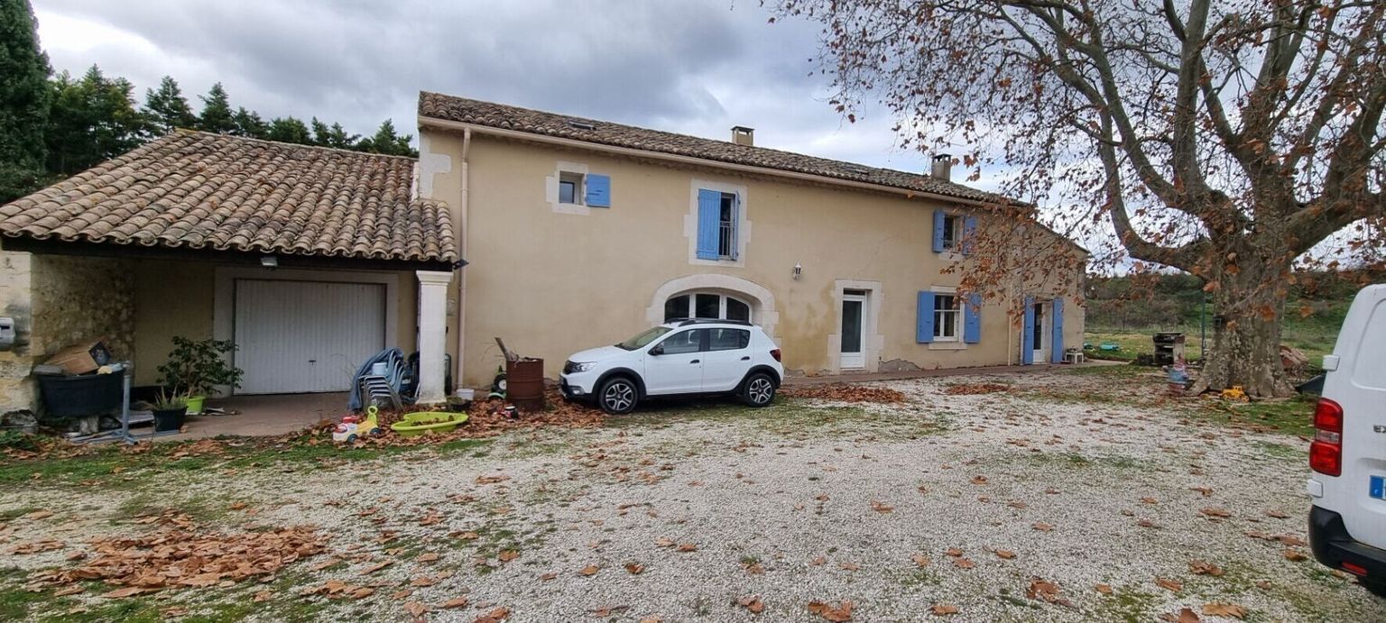 PIERRELATTE Maison Pierrelatte  9 pièce(s) 200 m2 1