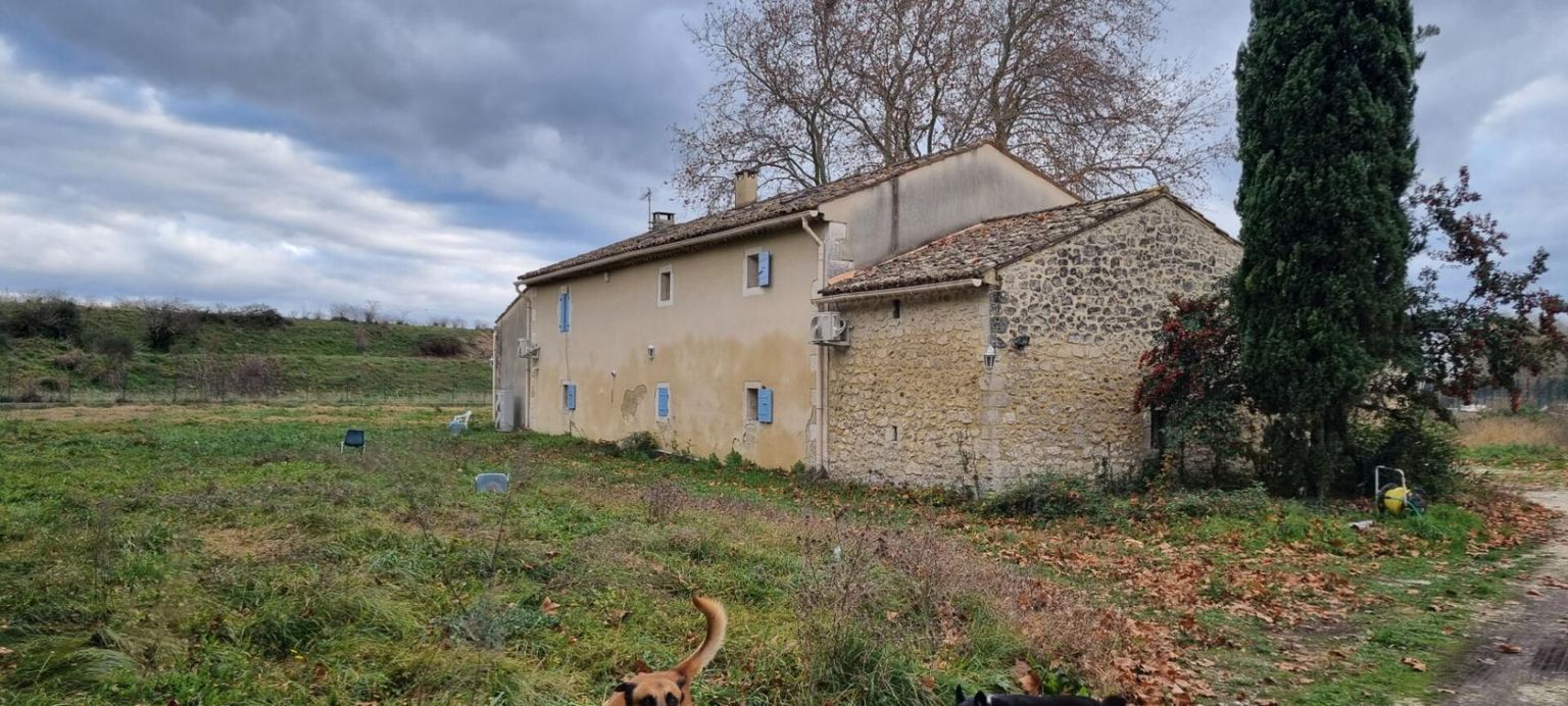 PIERRELATTE Maison Pierrelatte  9 pièce(s) 200 m2 3