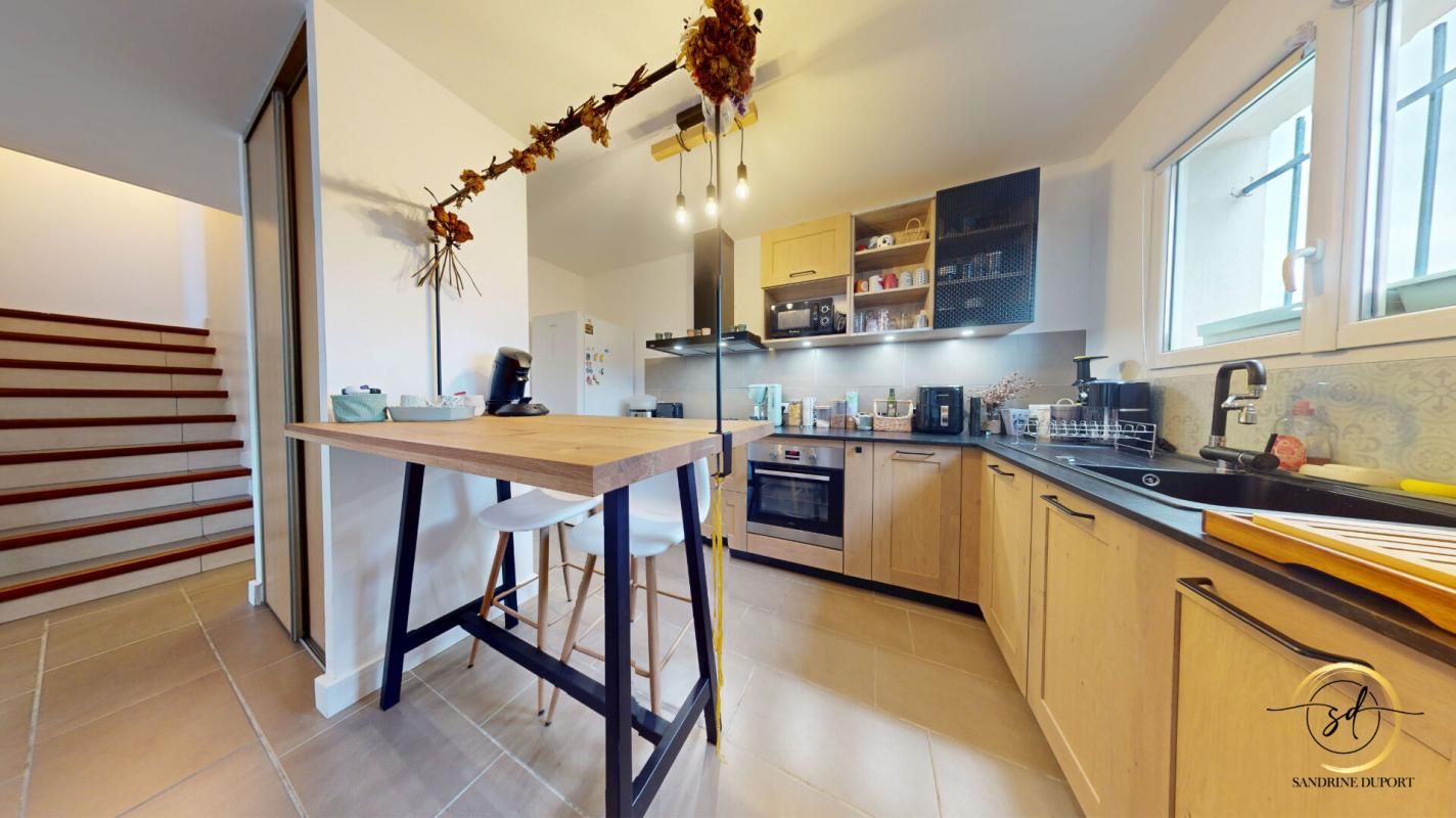 VILLELONGUE-DE-LA-SALANQUE Maison 3 faces 5pièce(s) 106 m2, jardin, garage, place de parking 2