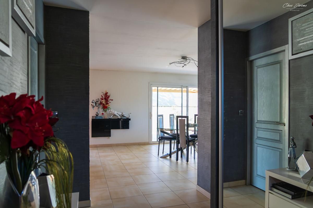 NOTRE-DAME-D'OE Maison de Plain-Pied Conviviale et Spacieuse . Proche Tours Nord 3