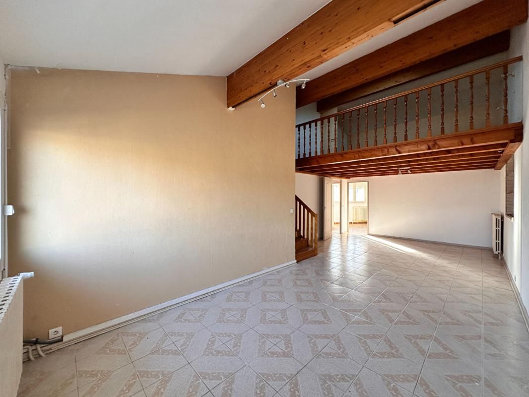 AGEN Appartement  3 pièce(s) 111.12 m2 1