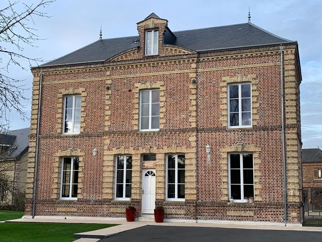 MAGNIFIQUE PROPRIETE COMPRENANT UNE MAISON DE MAITRE ET UNE ANNEXE