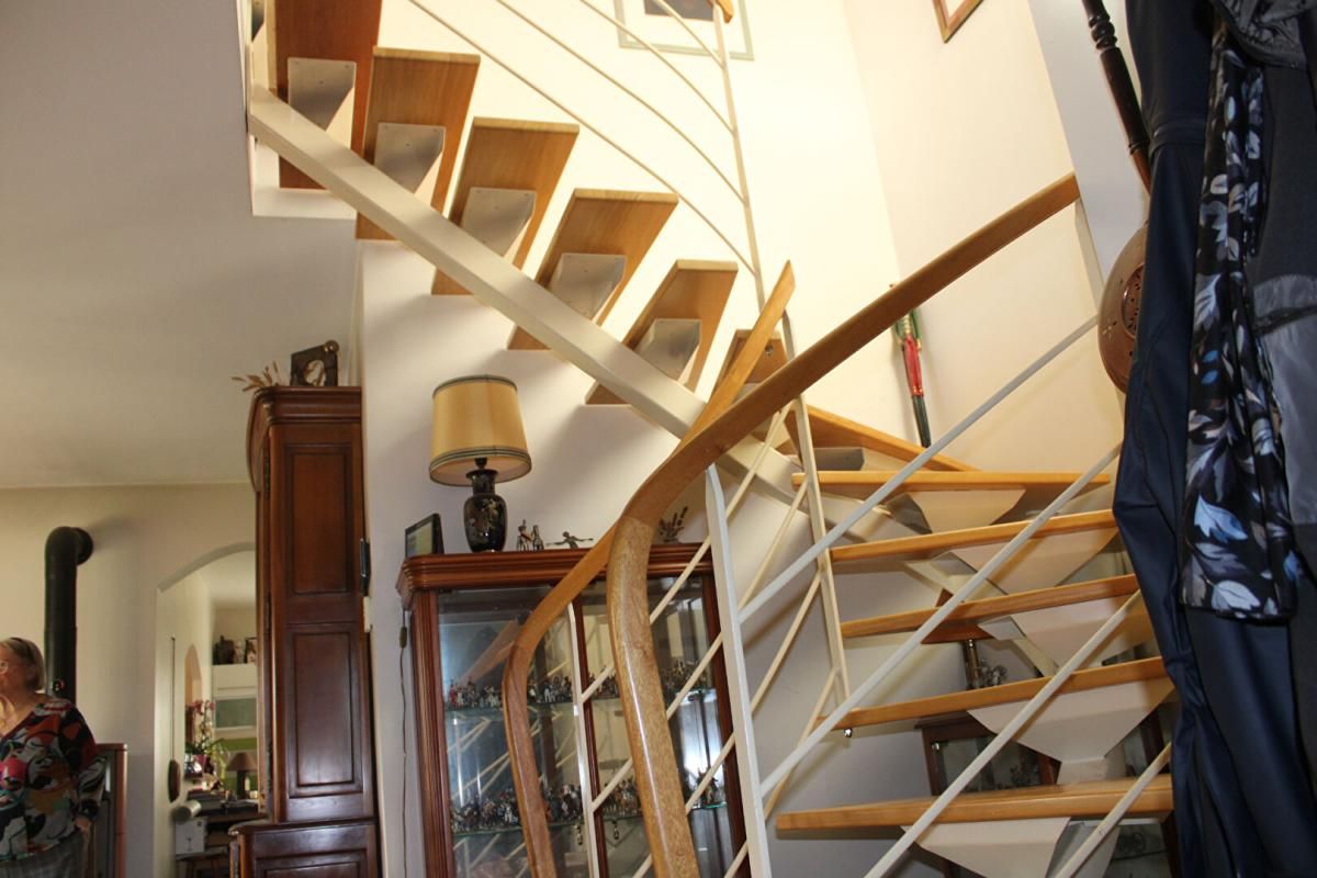 LANFAINS Maison Lanfains 8 pièce(s) 150 m2 2