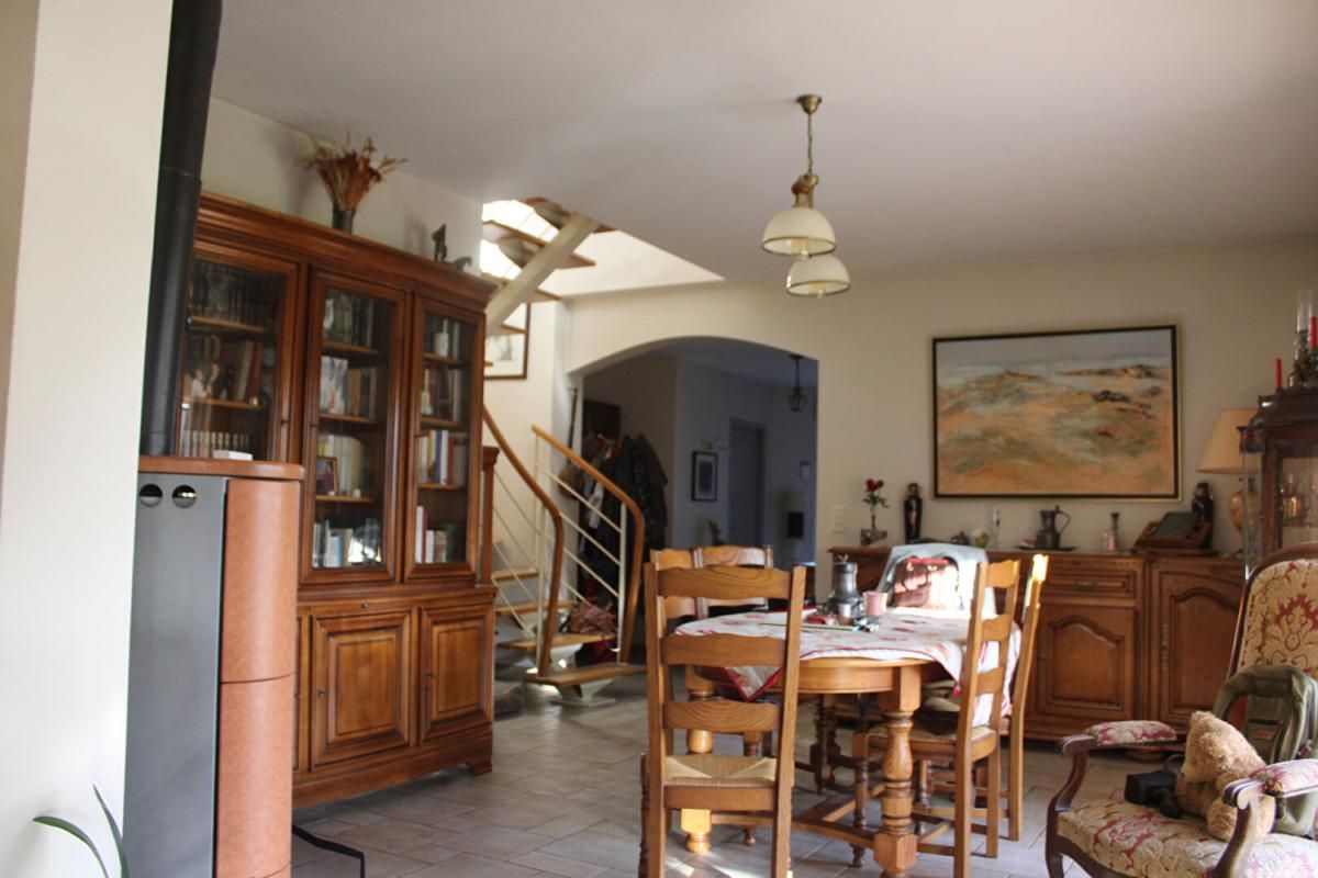 LANFAINS Maison Lanfains 8 pièce(s) 150 m2 3