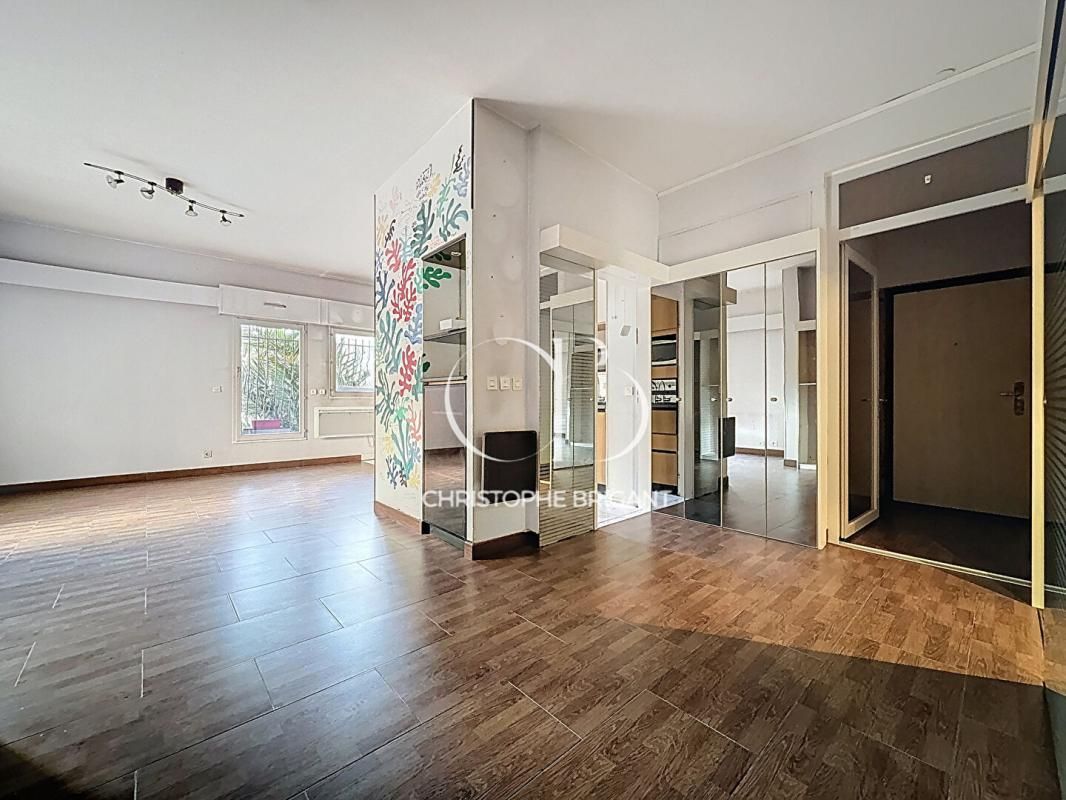 LE KREMLIN-BICETRE Appartement  3 pièce(s) 78 M² avec Terrasse de 20m² 2