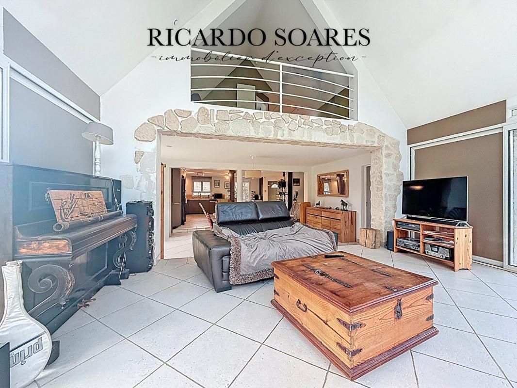 CINQUEUX 60940 ANGICOURT - MAISON D'ARCHITECTE 180 m² / GRAND SÉJOUR / 5 CHAMBRES / SOUS-SOL TOTAL / TERRAIN ARBORÉ 15 000 m² 3