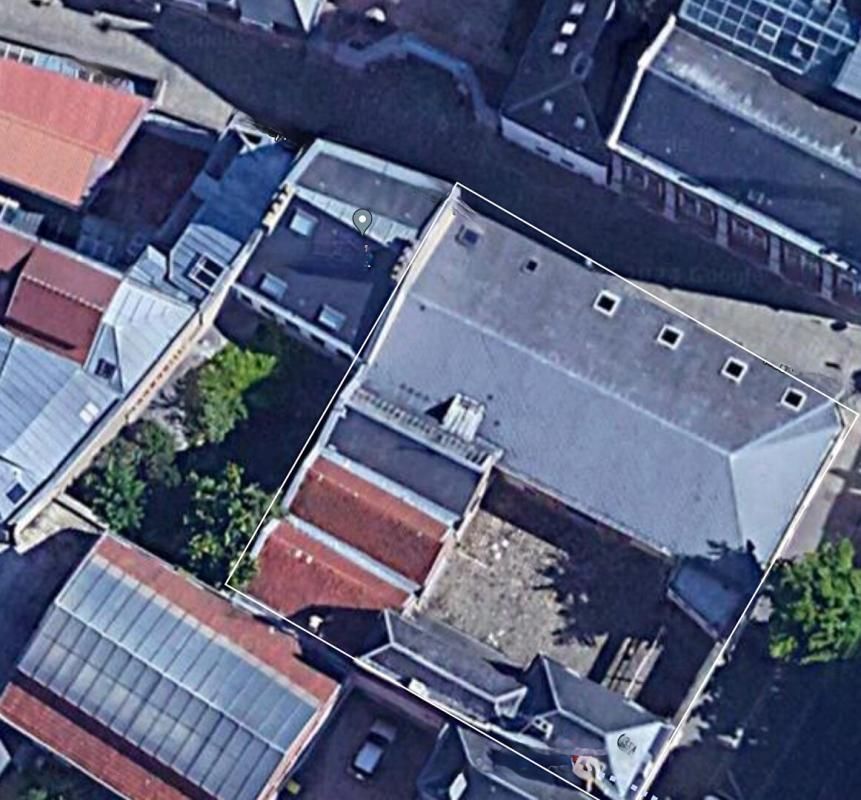 AMIENS Ideal investisseur!  Immeuble de rapport au coeur du centre-ville Amiens  1200m2 sur une parcelle de 938m2 2