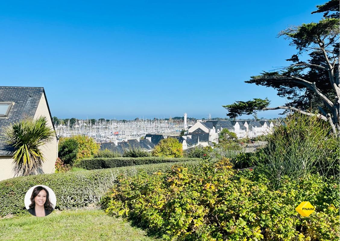 ARZON Appartement studio T1 avec jardin privatif  à 300 m de la plage à Arzon 1