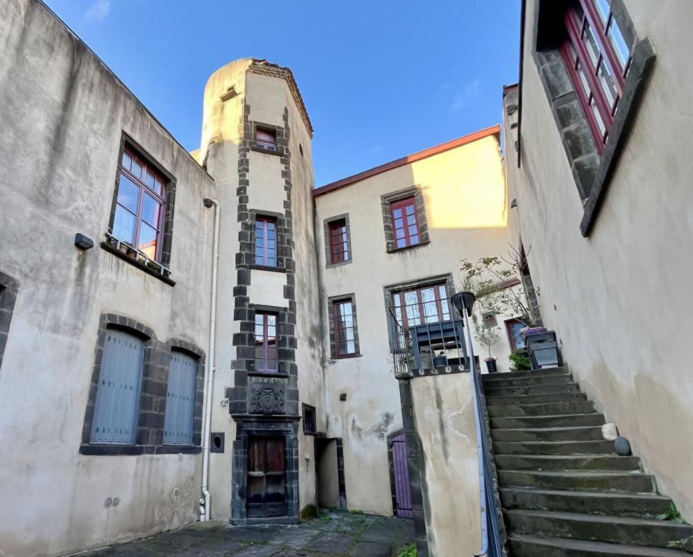 CLERMONT-FERRAND Appartement Montferrand 2 pièces d'environ 40 m2 2