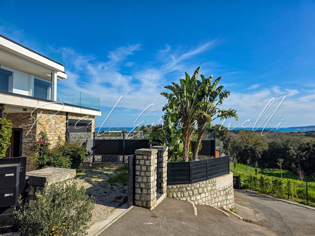 VILLENEUVE-LOUBET Appartement 4 pièces neuf vue mer piscine 137m2 4