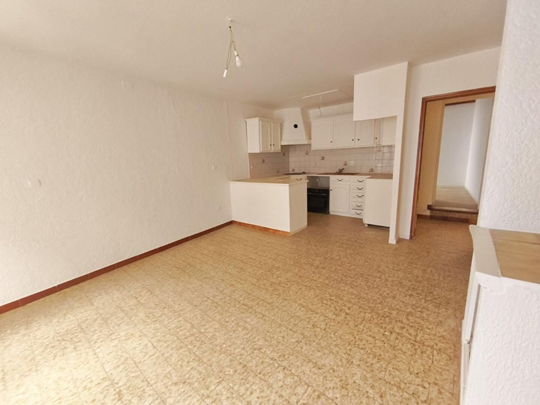 MONTEUX EXCLUSIVITE : Monteux Maison de ville avec grand garage 3