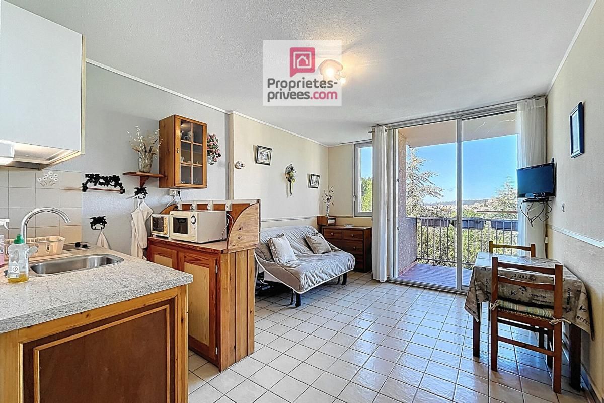 GREOUX-LES-BAINS Studio meublé avec terrasse et garage en option 2