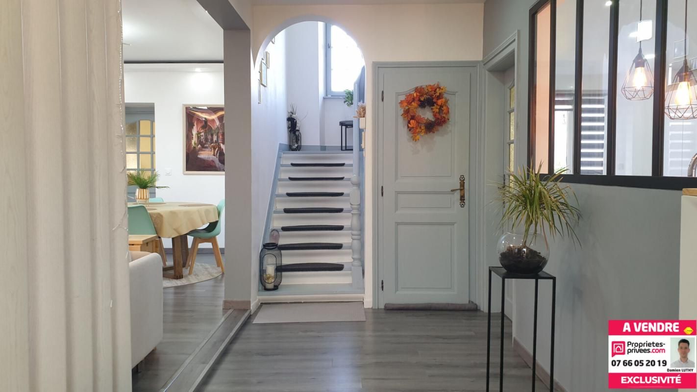 DANJOUTIN Maison 8 pièces de 212 m² 2