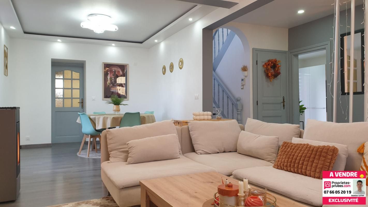 DANJOUTIN Maison 8 pièces de 212 m² 4