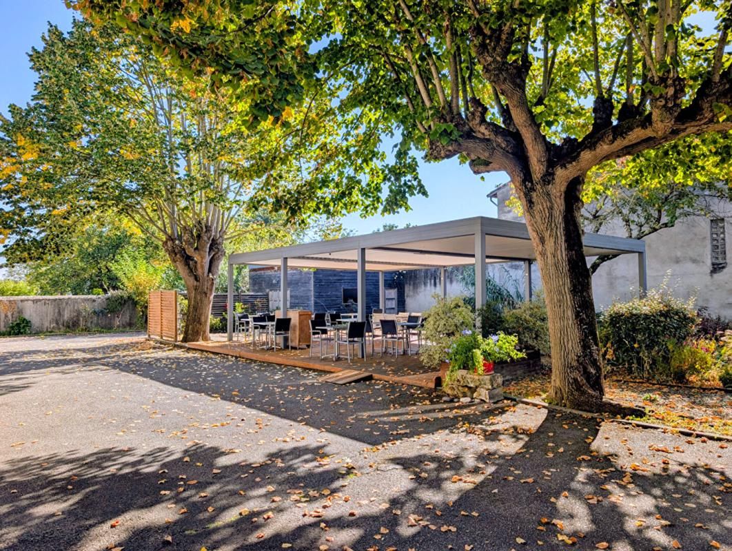 CAZERES Maison Cazeres 8 pièce(s) 238 m2 avec garage et jardin 2