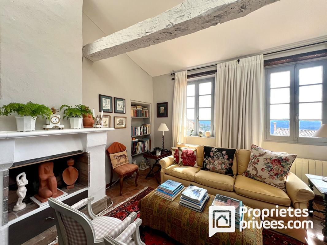 CALLIAN Authentique maison de village 4 pièces 3