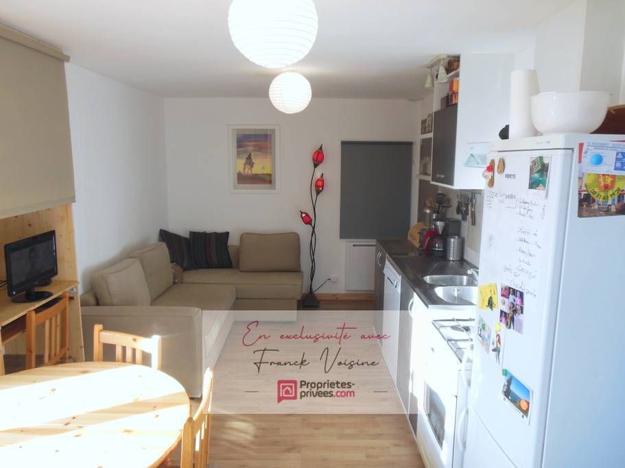 A Vendre en EXCLUSIVITE à Mouchamps Centre - Maison de 31 m2 avec 1 chambre et 1 grange à réhabiliter sur une parcelle de 832 m2 env