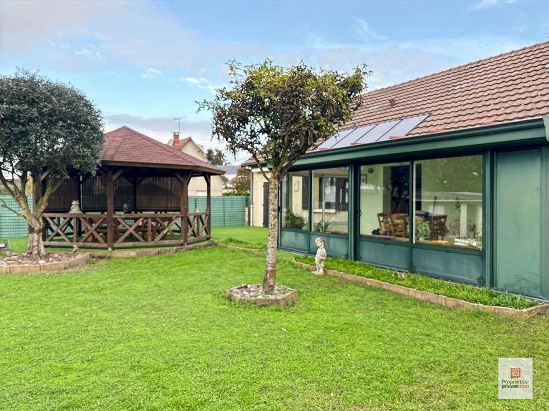 LA FLECHE Maison La Fleche 6 pièce(s) 141 m2 4