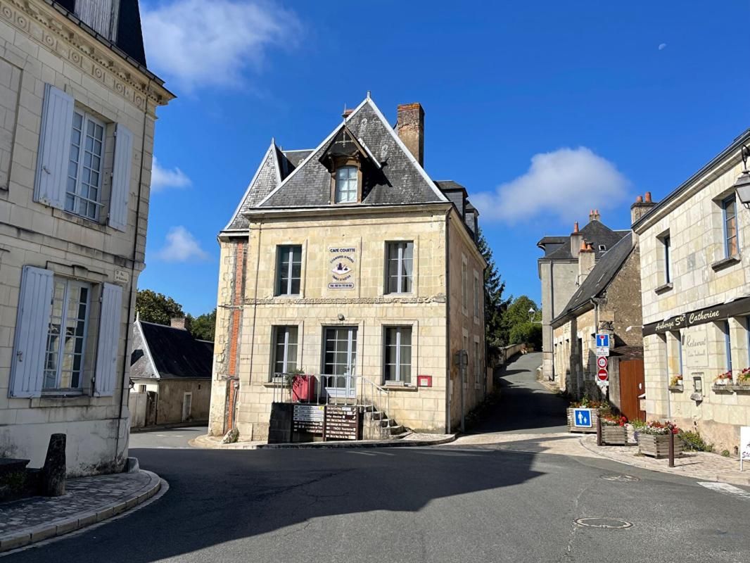 TROO Ancien Hôtel/ secteur touristique/ 9 pièce(s) 203 m2 2