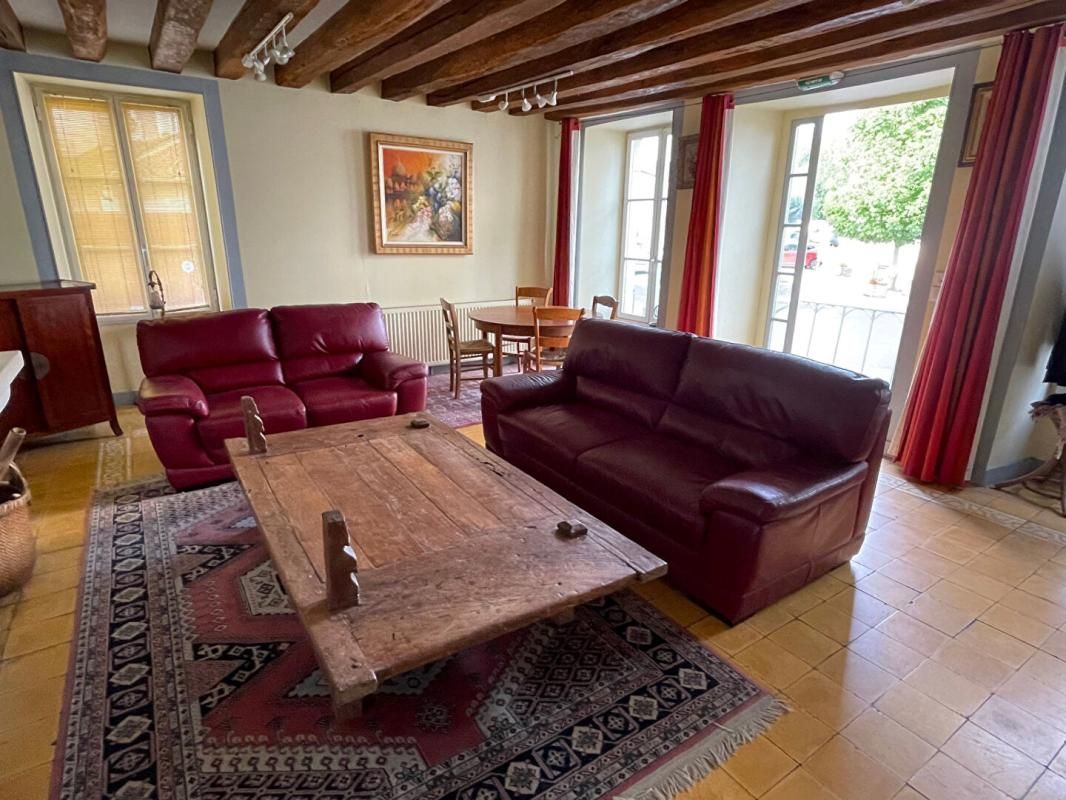 TROO Ancien Hôtel/ secteur touristique/ 9 pièce(s) 203 m2 3